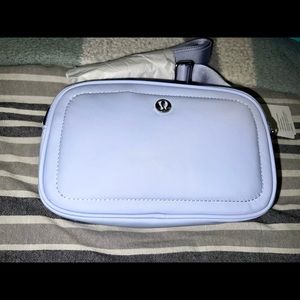 NWT lululemon crossbody camera bag